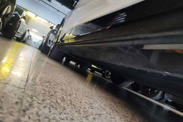 Used Toyota bZ5 2025 Model 550 PRO Right Side Sill