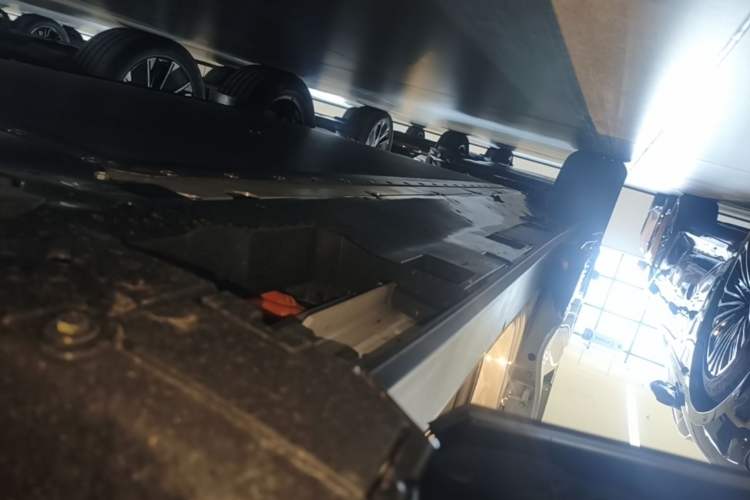 Used Toyota bZ5 2025 Model 550 JOY Right Side Sill