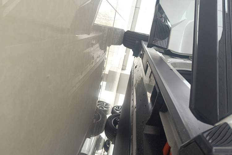 Used Toyota bZ5 2025 Model 550 JOY Right Side Sill