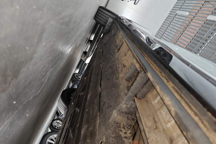 Used Toyota bZ5 2025 Model 550 PRO Right Side Sill