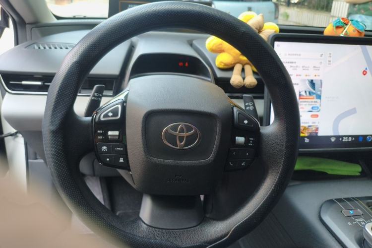 Used Toyota bZ5 2025 Model 550 JOY Steering Wheel