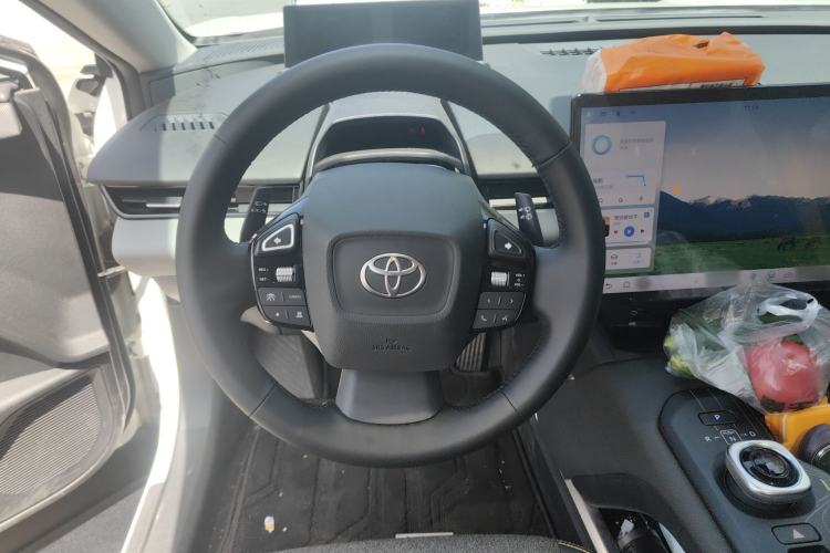 Used Toyota bZ5 2025 Model 550 JOY Steering Wheel