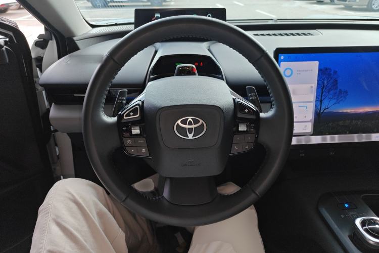 Used Toyota bZ5 2025 Model 550 PRO Steering Wheel
