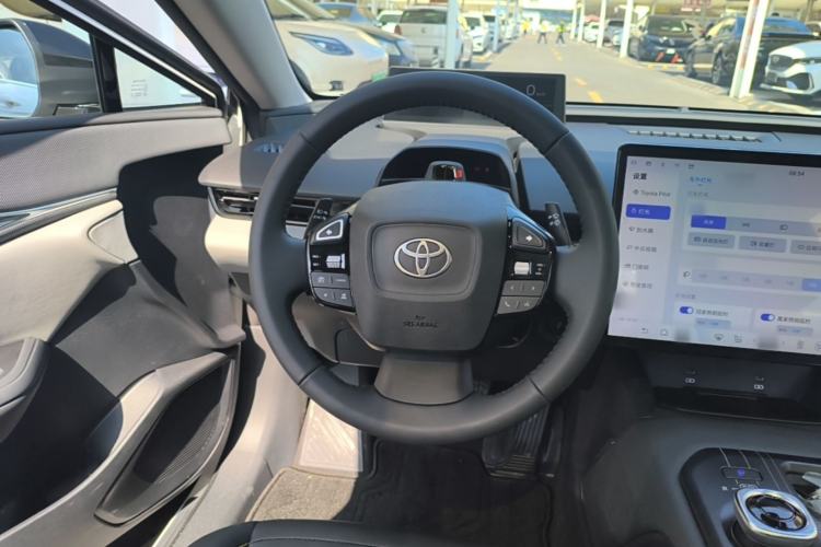 Used Toyota bZ5 2025 Model 550 PRO Steering Wheel