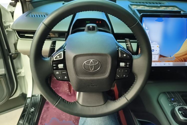 Used Toyota bZ5 2025 Model 550 PRO Steering Wheel
