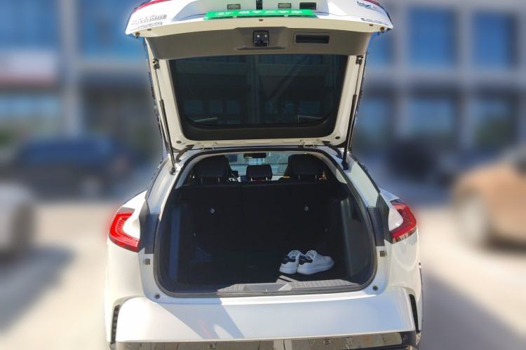 Used Toyota bZ5  Trunk
