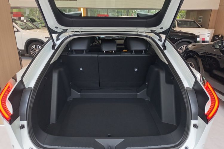 Used Toyota bZ5 2025 Model 550 PRO Smart Driving Edition Trunk