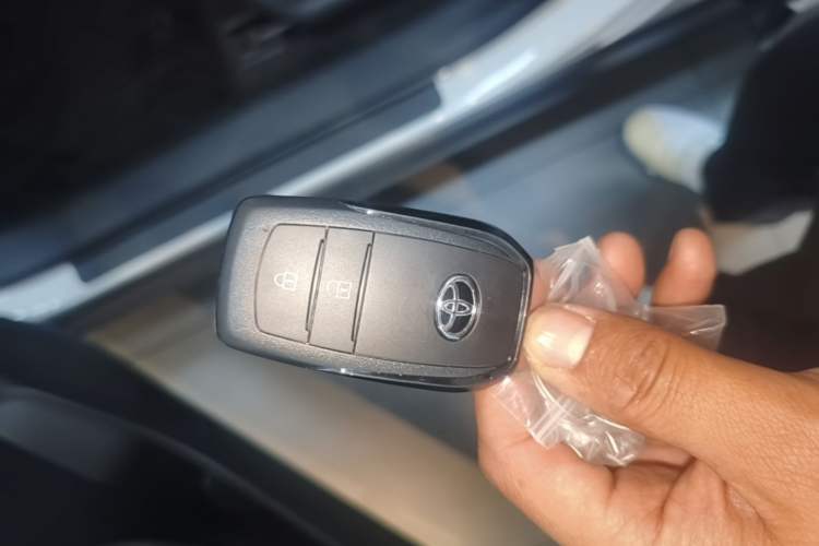 Used Toyota bZ5 2025 Model 550 JOY Vehicle Key