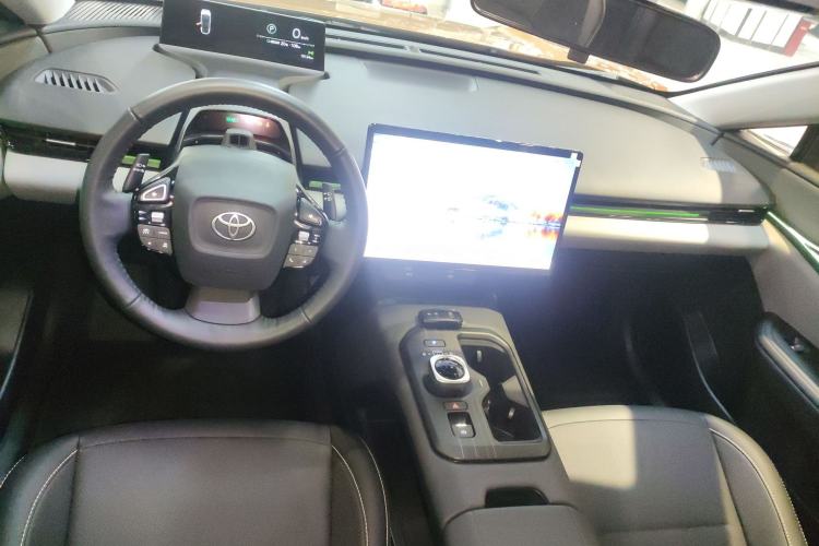 Used Toyota bZ5 2025 Model 550 PRO Smart Driving Edition Center Console