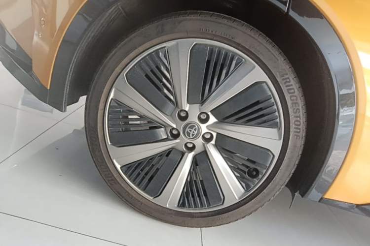 Used Toyota bZ5 2025 Model 550 PRO Smart Driving Edition Exterior 5