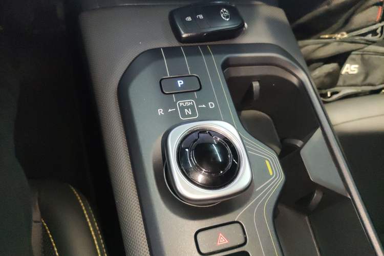 Used Toyota bZ5 2025 Model 550 PRO Smart Driving Edition Gear Lever