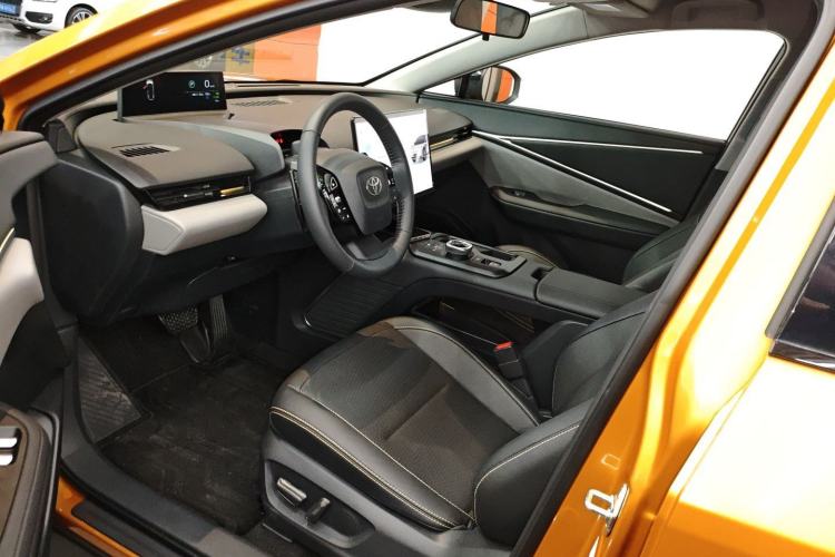 Used Toyota bZ5 2025 Model 550 PRO Smart Driving Edition Left Front Seat