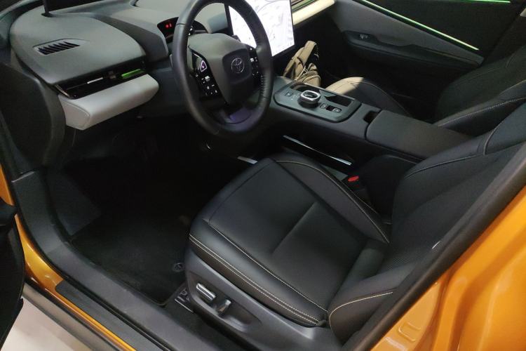 Used Toyota bZ5 2025 Model 550 PRO Smart Driving Edition Left Front Seat