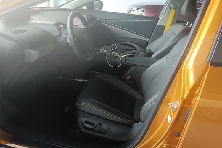 Used Toyota bZ5 2025 Model 550 PRO Smart Driving Edition Left Front Seat