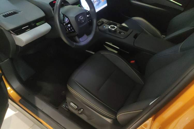 Used Toyota bZ5 2025 Model 550 PRO Smart Driving Edition Left Front Seat