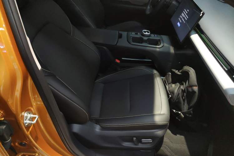 Used Toyota bZ5 2025 Model 550 PRO Smart Driving Edition Right Front Seat