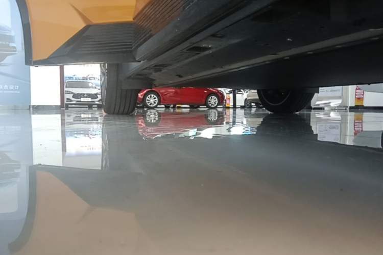 Used Toyota bZ5 2025 Model 550 PRO Smart Driving Edition Right Side Sill