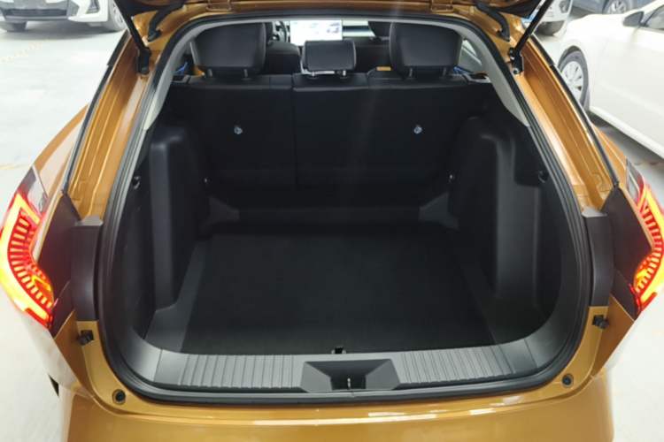 Used Toyota bZ5 2025 Model 550 PRO Smart Driving Edition Trunk