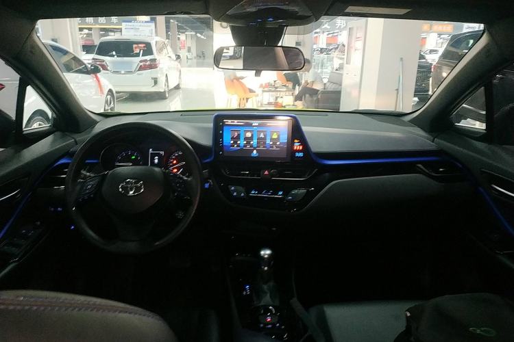 Used Toyota C-HR 2020 2.0L Leading Edition Center Console