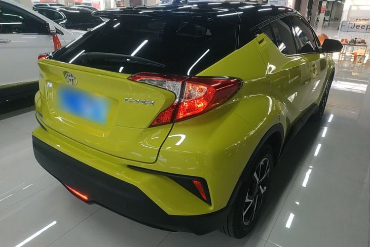 Used Toyota C-HR 2020 2.0L Leading Edition Rear Right 45 Deg