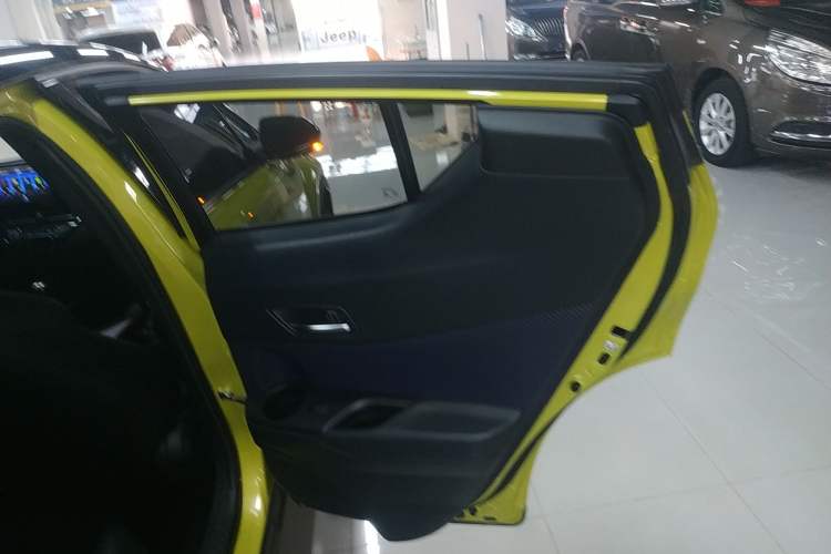 Used Toyota C-HR 2020 2.0L Leading Edition Right Rear Door Interior