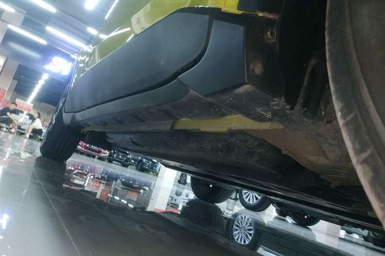 Used Toyota C-HR 2020 2.0L Leading Edition Right Side Sill