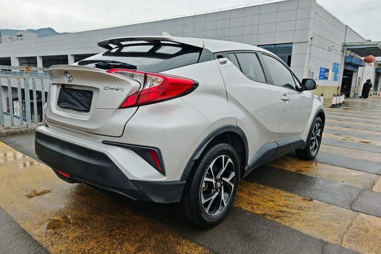 Used Toyota C-HR 2020 2.0L Comfort Edition Exterior 5