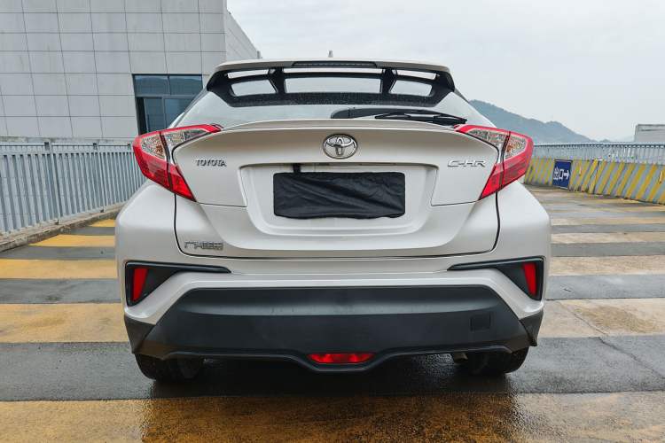 Used Toyota C-HR 2020 2.0L Comfort Edition Exterior 6