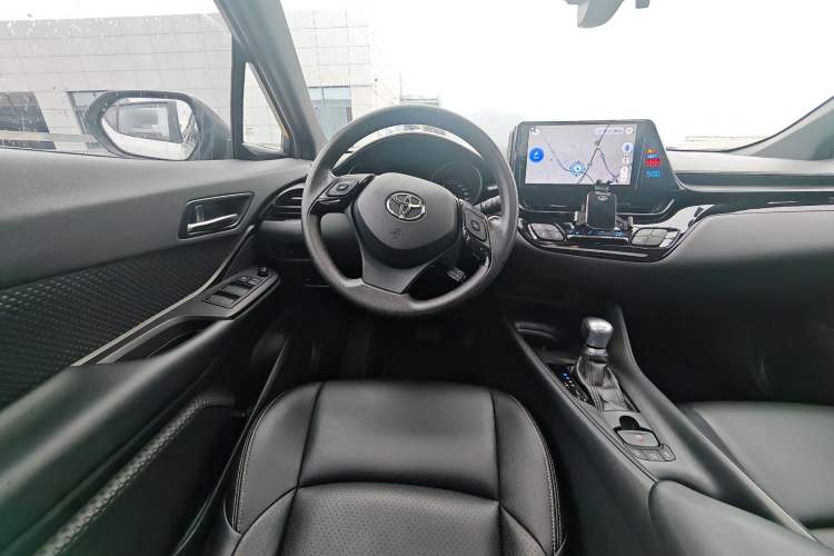 Used Toyota C-HR 2020 2.0L Comfort Edition Interior 7