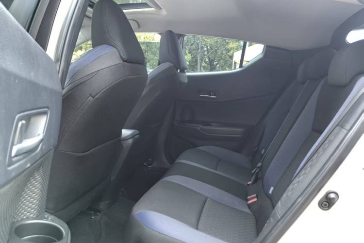 Used Toyota C-HR 2021 2.0L Comfort Edition Interior 1