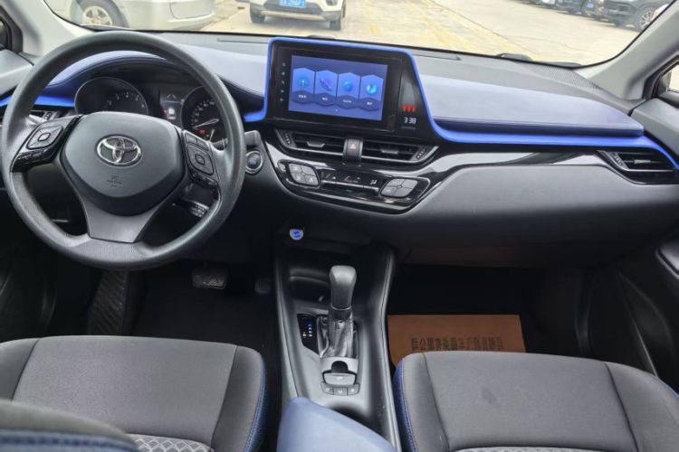 Used Toyota C-HR 2021 2.0L Comfort Edition Interior 2