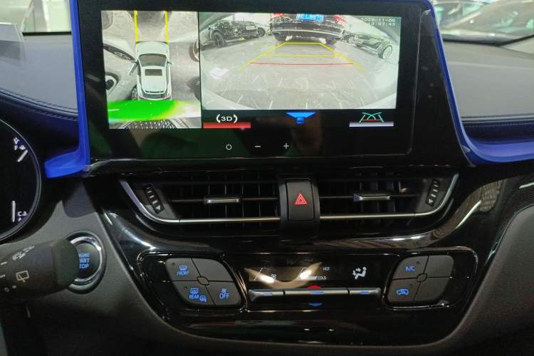 Used Toyota C-HR 2023 2.0L Luxury Edition Audio And AC Panel