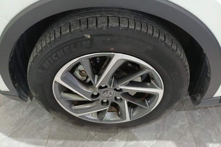 Used Toyota C-HR 2023 2.0L Luxury Edition Exterior 2