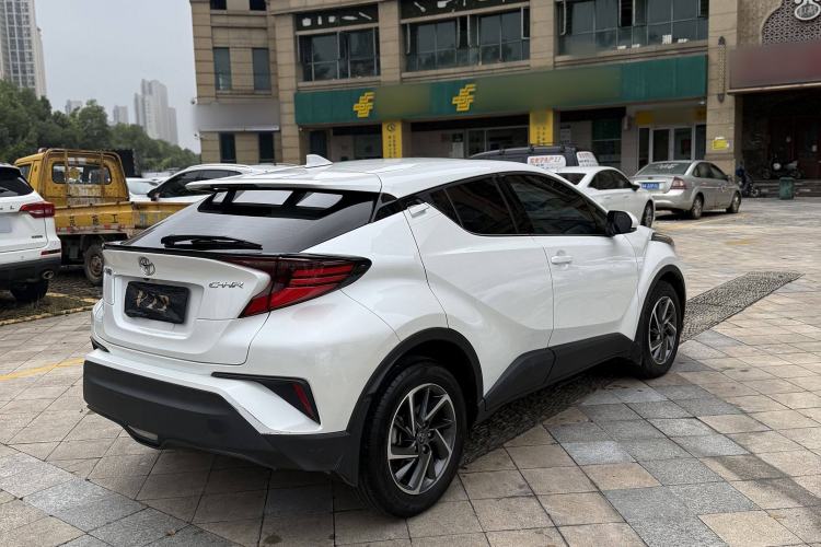 Used Toyota C-HR 2023 2.0L Luxury Edition Exterior 5