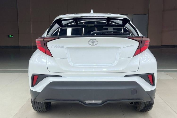 Used Toyota C-HR 2022 2.0L Leading Edition Exterior 5