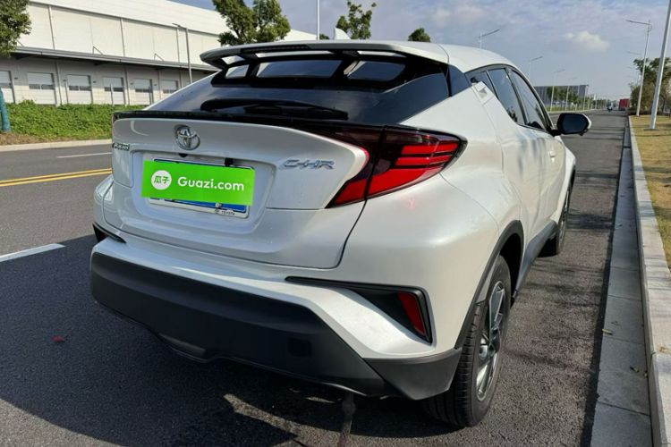 Used Toyota C-HR 2023 2.0L Luxury Edition Exterior 9