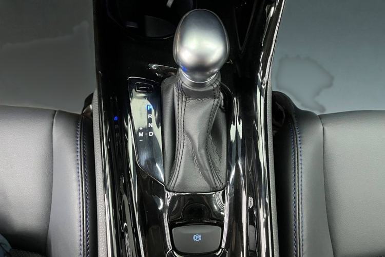 Used Toyota C-HR 2022 2.0L Leading Edition Interior 5