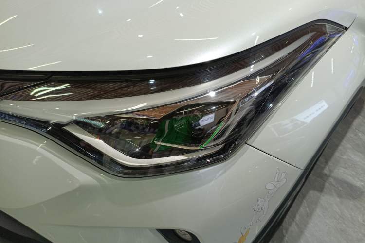 Used Toyota C-HR 2023 2.0L Luxury Edition Left Front Headlight