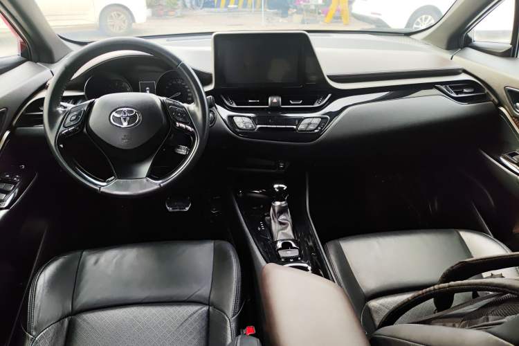 Used Toyota C-HR 2018 2.0L Flagship Version China V Standard Center Console