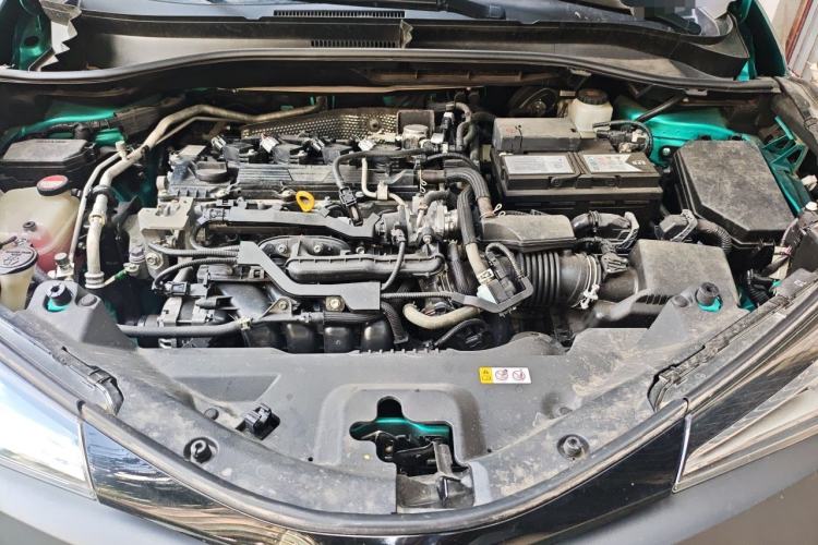 Used Toyota C-HR 2018 2.0L Leading with Sunroof China V Standard Engine Bay