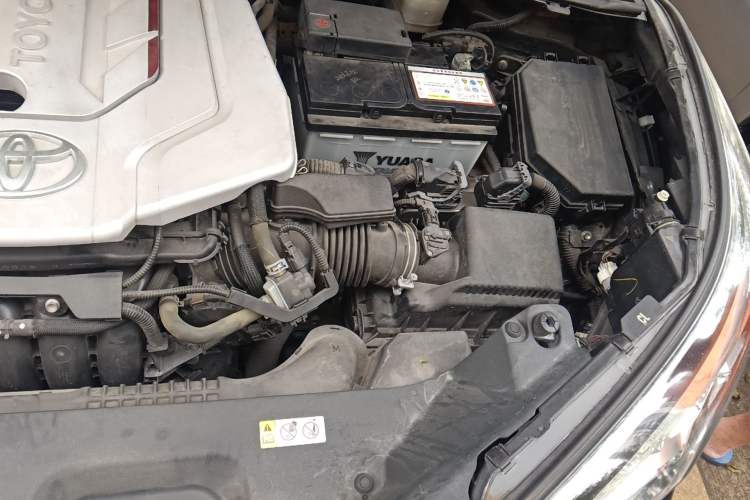 Used Toyota C-HR 2018 2.0L Coolway Leading Edition China V Standard Engine Bay Left