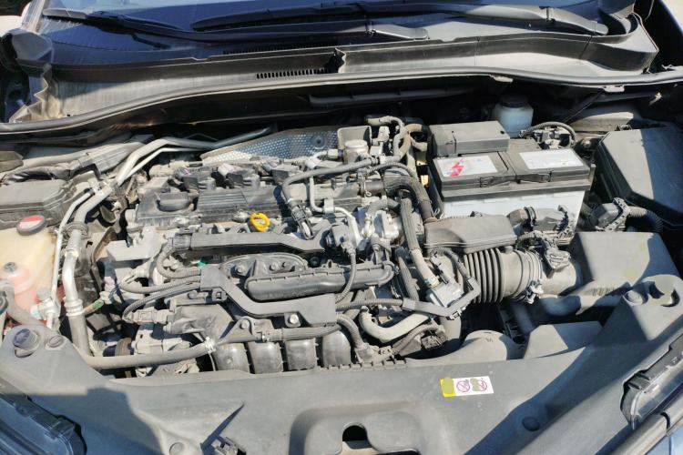 Used Toyota C-HR 2018 2.0L Leading with Sunroof China V Standard Engine Bay