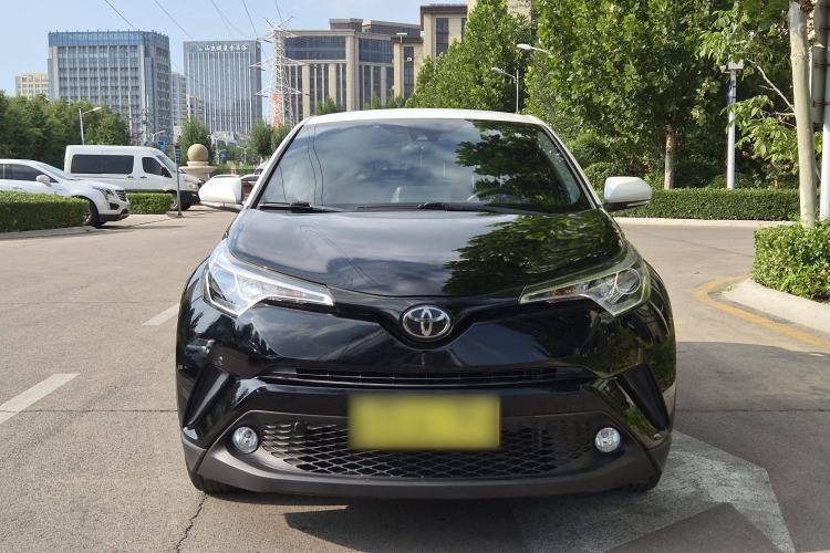 Used Toyota C-HR 2018 2.0L Leading Edition China V-standard Exterior 1