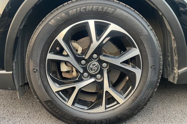 Used Toyota C-HR 2018 2.0L Leading Edition China V-standard Exterior 2