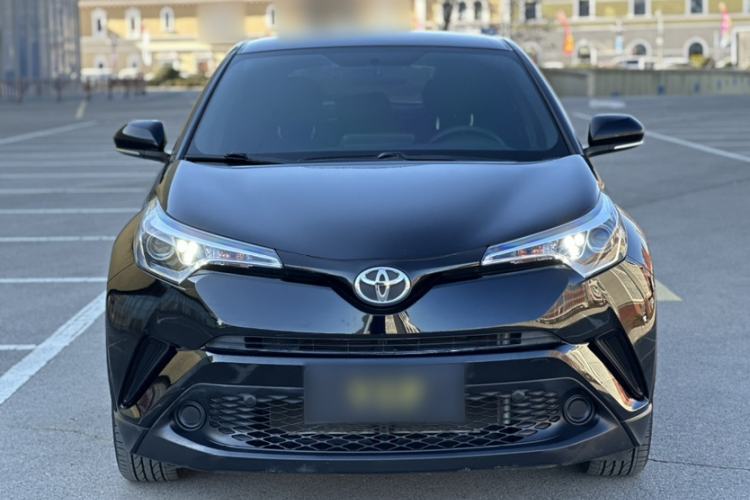 Used Toyota C-HR 2018 2.0L Elite Version China VI Standard Exterior 2
