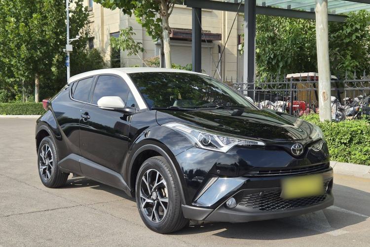 Used Toyota C-HR 2018 2.0L Leading Edition China V-standard Exterior 2