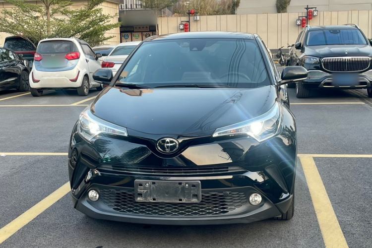 Used Toyota C-HR 2018 2.0L Leading Edition China V-standard Exterior 4