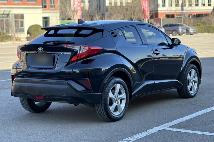 Used Toyota C-HR 2018 2.0L Elite Version China VI Standard Exterior 4