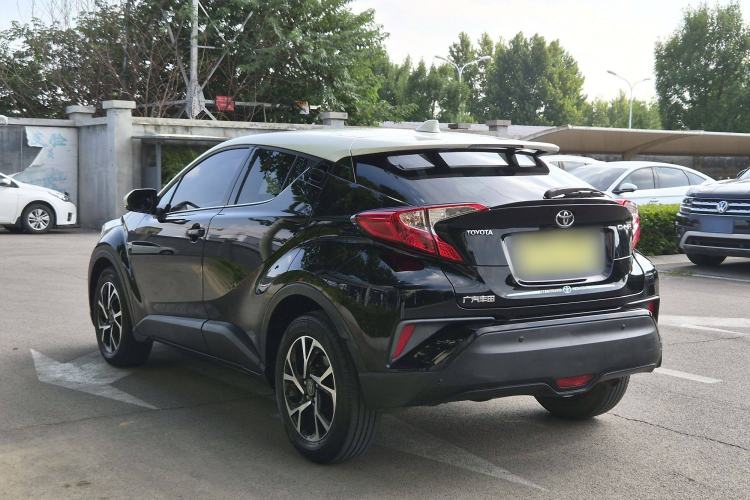 Used Toyota C-HR 2018 2.0L Leading Edition China V-standard Exterior 5
