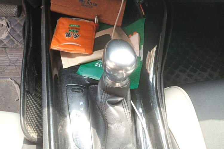 Used Toyota C-HR 2018 2.0L Leading Edition China VI Gear Lever